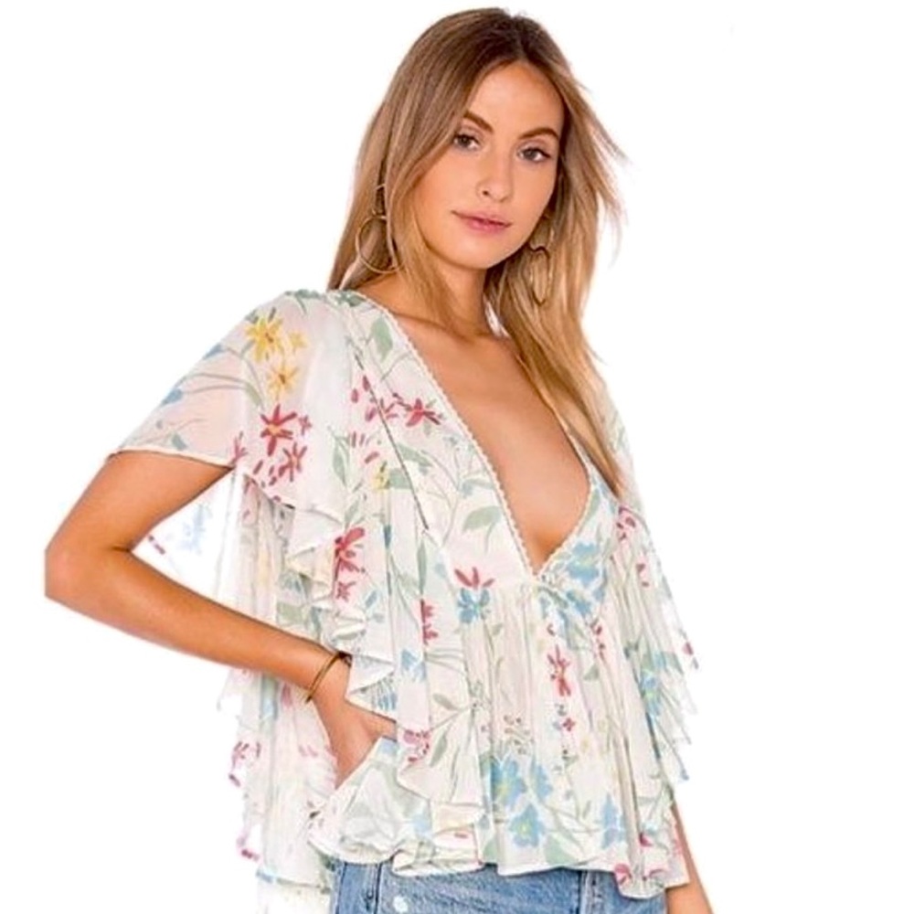 ❤️ TULAROSA ❤️  JoJo Floral Flutter Sleeve Blouse